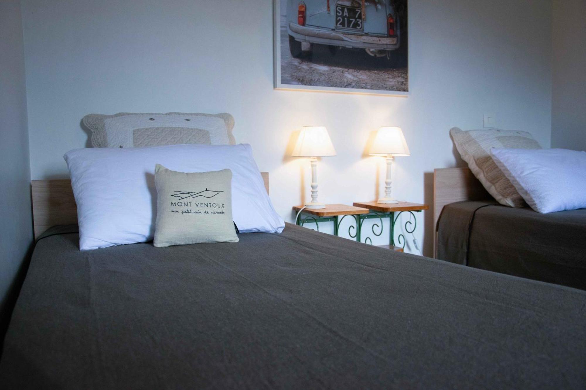 Les Grands Pres Des Baronnies Guest House La Roche-sur-le-Buis Bagian luar foto