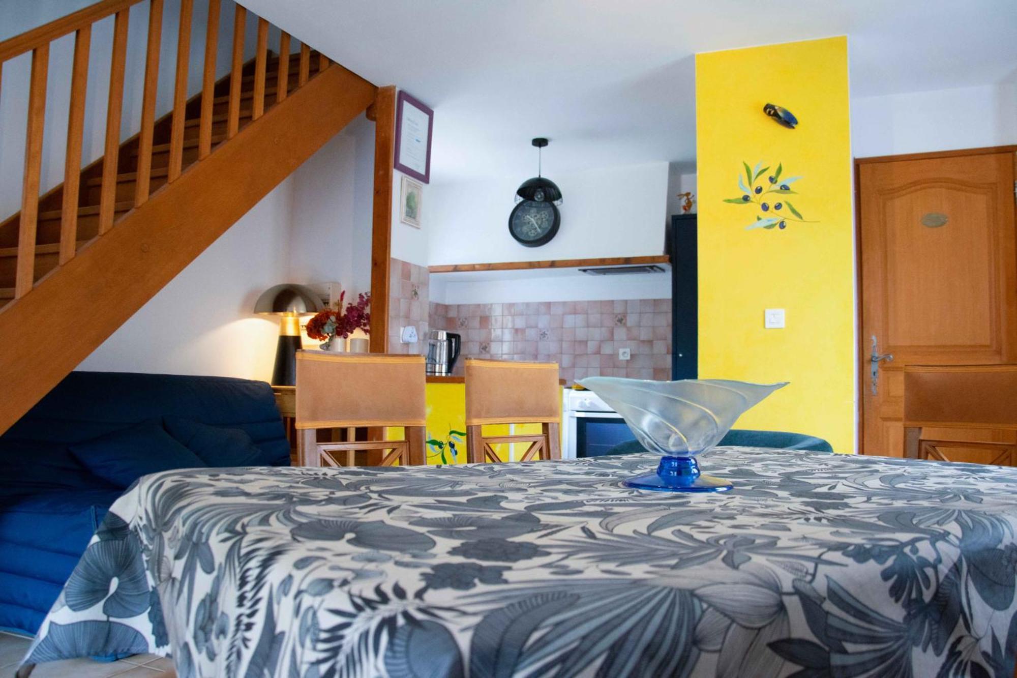 Les Grands Pres Des Baronnies Guest House La Roche-sur-le-Buis Bagian luar foto